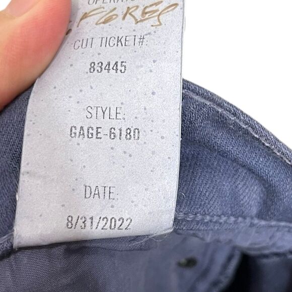 Welcome to my closet! - Picture 10 of 12